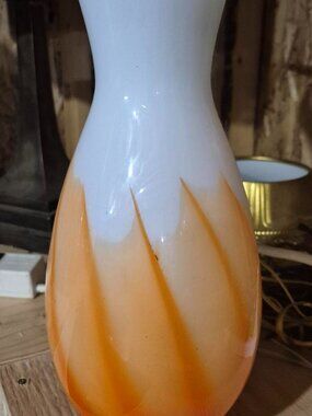 Gorgeous Itallian Hand Blown Art Glass Vase